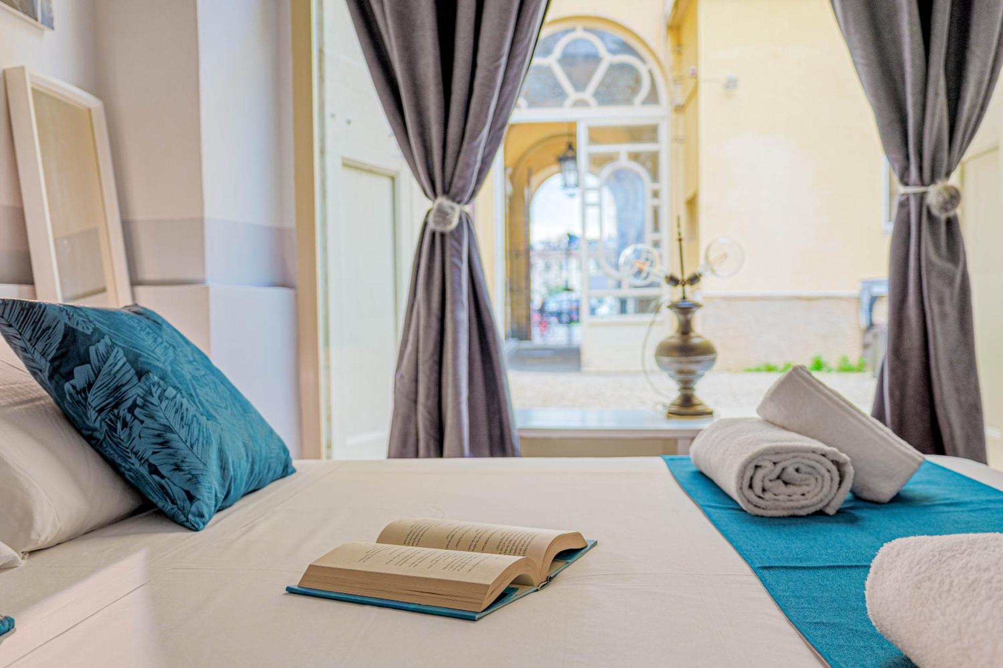 Loft Lungarno, 2 Steps To Ponte Vecchio, No Ztl Apartamento *